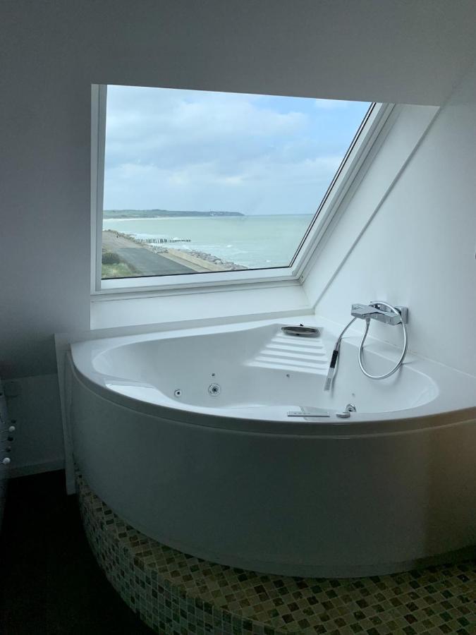 Duplex Avec Jacuzzi Vue Imprenable Sur La Baie De Wissantアパートメント エクステリア 写真